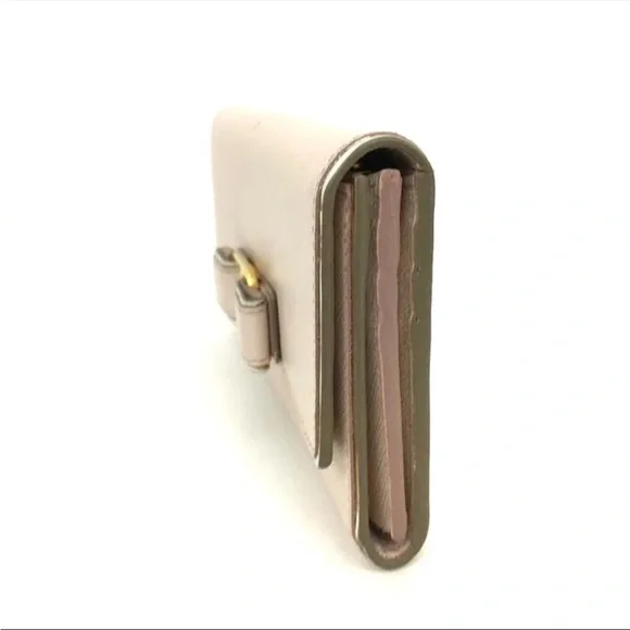 Salvatore Ferragamo Vara Leather Long Bifold Wallet - Picture 2 of 8